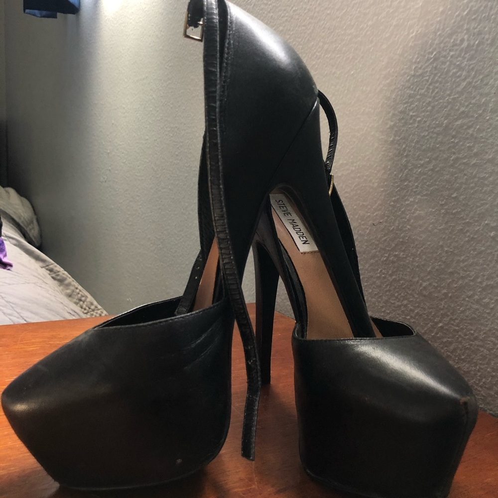 Steve Madden stilettos rare find!